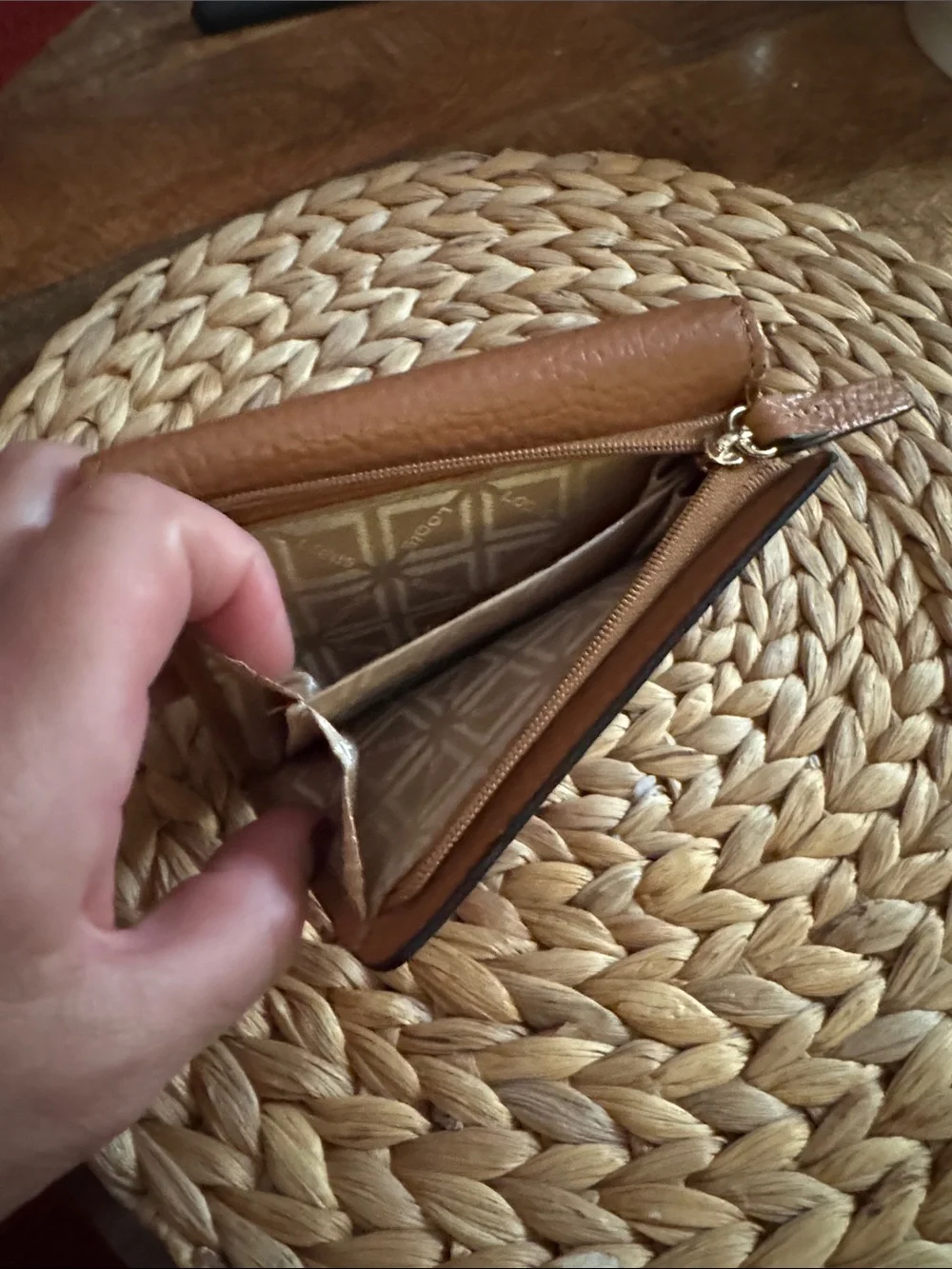Lodis peebled leather